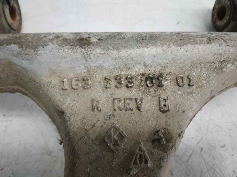 Recambio de brazo suspension superior delantero derecho para mercedes clase m (w163) 400 cdi (163.128) referencia OEM IAM 163333