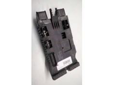 Recambio de caja fusibles para mercedes vito (w638) caja cerrada referencia OEM IAM 0005400650  