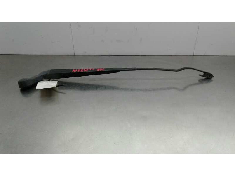 Recambio de brazo limpia delantero derecho para chrysler voyager (rg) 2.5 crd se grand voyager referencia OEM IAM   