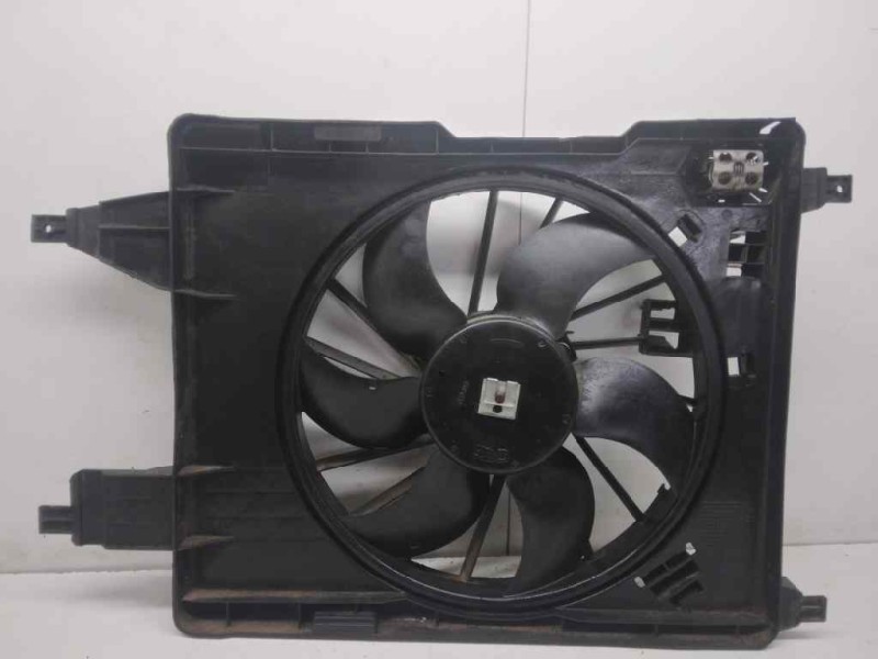 Recambio de electroventilador para renault scenic ii grand luxe privilege referencia OEM IAM 8200151465  