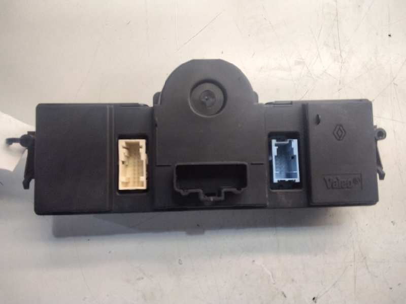 Recambio de mando climatizador para renault scenic ii grand luxe privilege referencia OEM IAM   