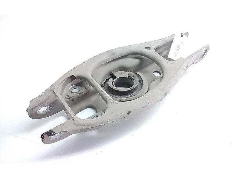 Recambio de brazo suspension inferior trasero derecho para bmw serie 3 berlina (e90) 320d referencia OEM IAM 6764420  