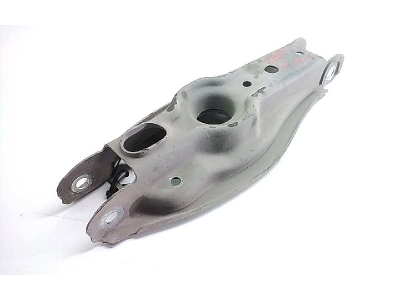 Recambio de brazo suspension inferior trasero izquierdo para bmw serie 3 berlina (e90) 320d referencia OEM IAM 6764420  