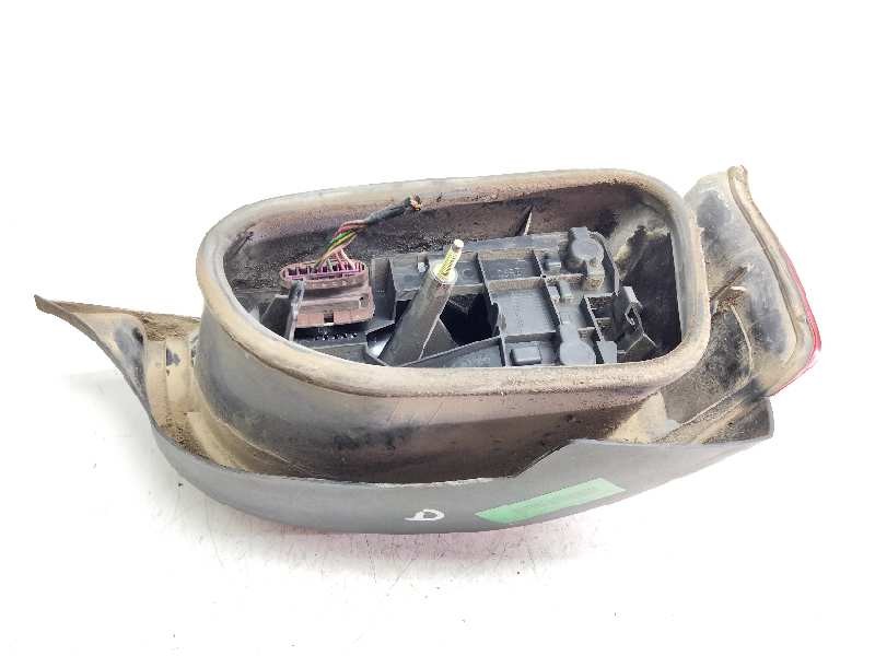 Recambio de piloto trasero derecho para citroen saxo 1.4 sx referencia OEM IAM   