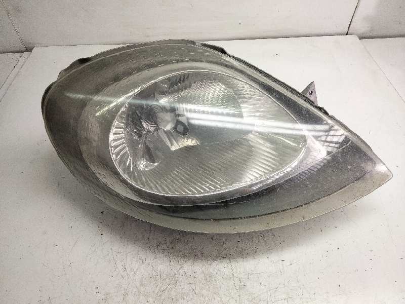 Recambio de faro derecho para opel vivaro combi 2.7t corto referencia OEM IAM 7700311372 91165720 