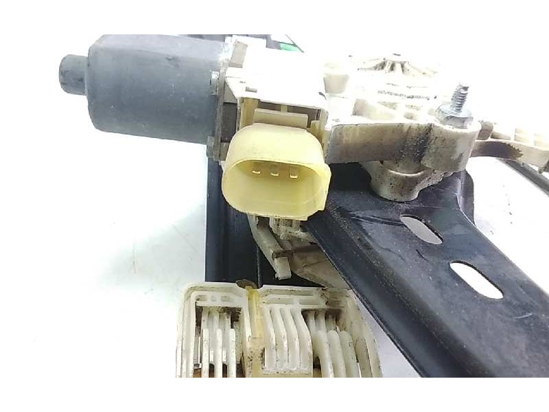 Recambio de elevalunas delantero izquierdo para bmw serie 3 berlina (e90) 320d referencia OEM IAM 51337140587  