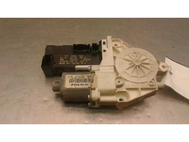 Recambio de motor elevalunas delantero izquierdo para peugeot 407 st confort referencia OEM IAM 0130822200  