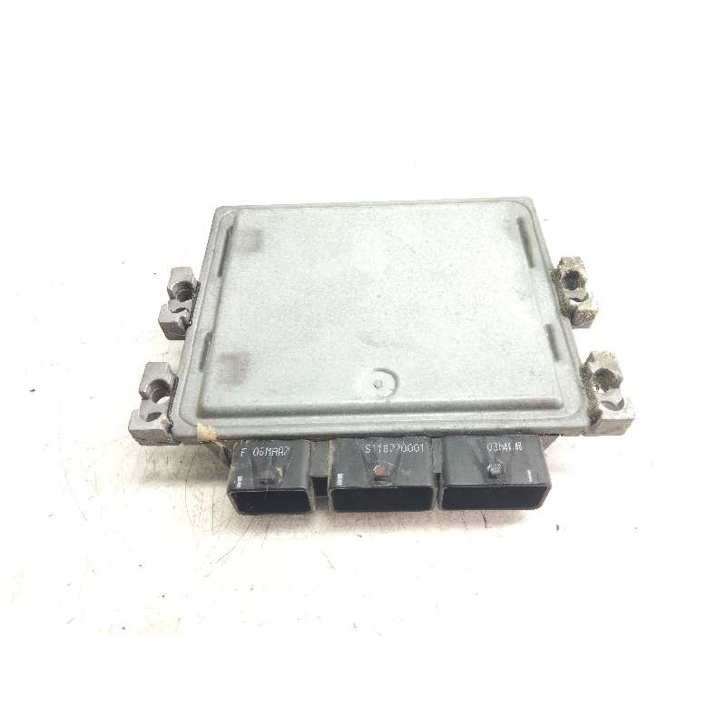 Recambio de centralita motor uce para renault scenic ii 1.5 dci diesel referencia OEM IAM 8200766462  