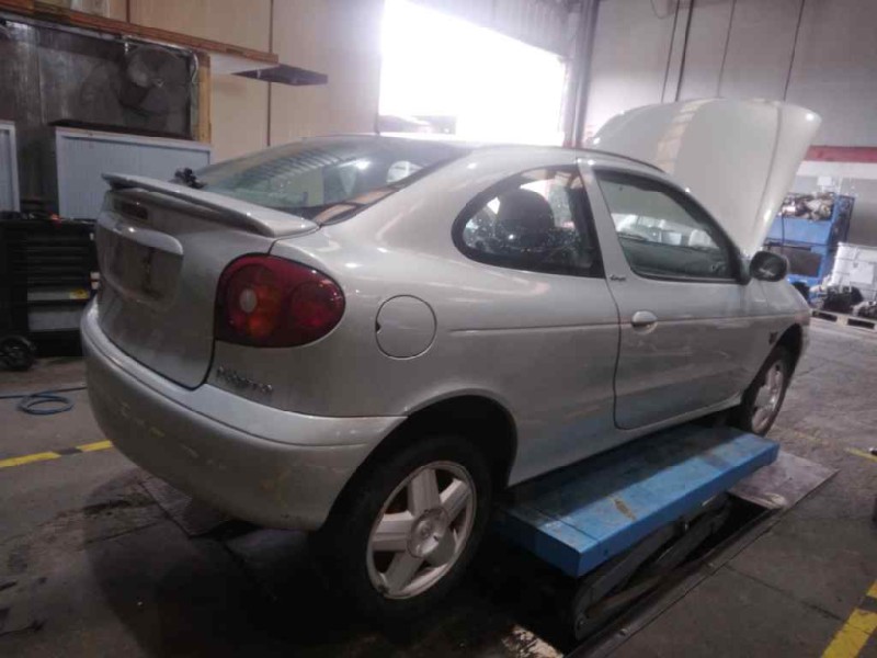 renault megane i coupe fase 2 (da..) del año 2002
