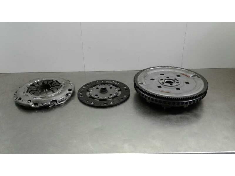 Recambio de kit embrague para nissan juke (f15) 1.2 16v cat referencia OEM IAM 123104345R 301013644R 302059210R