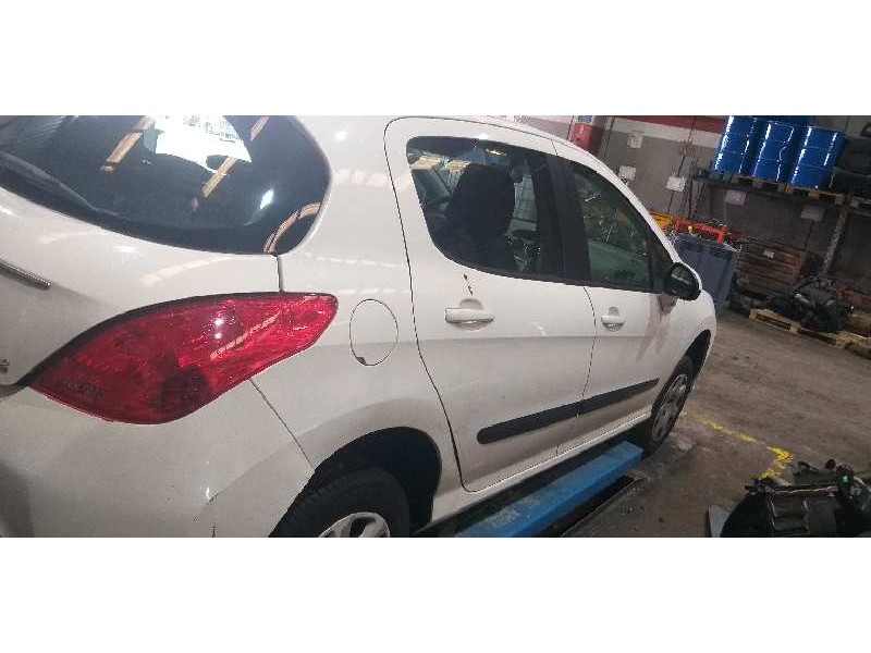 peugeot 308 del año 2012