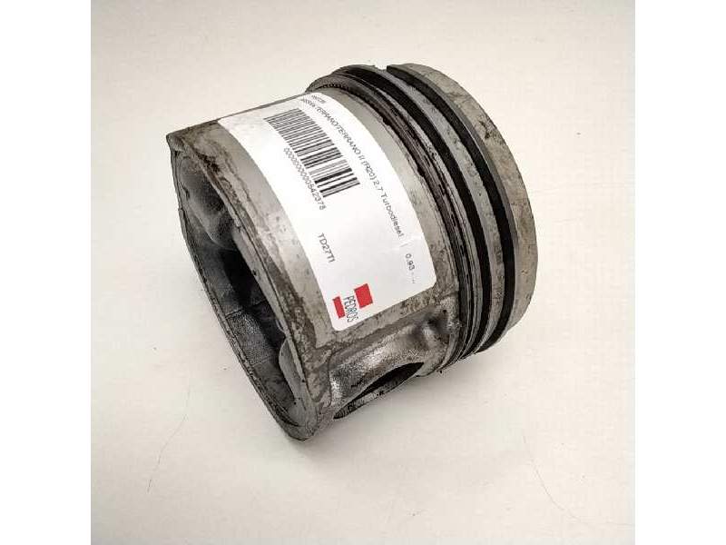 Recambio de piston para nissan terrano/terrano.ii (r20) 2.7 turbodiesel referencia OEM IAM   