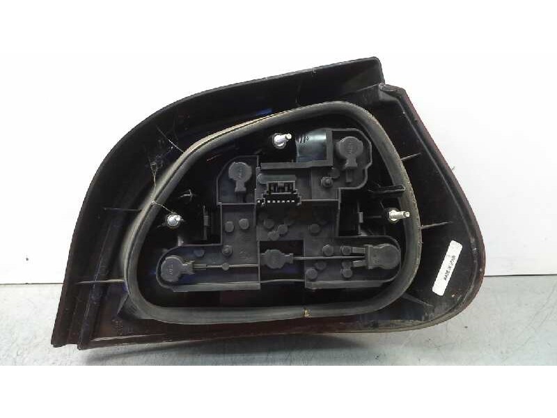 Recambio de piloto trasero izquierdo para renault megane i fase 2 berlina (ba0) 1.4 16v rxe referencia OEM IAM 7700428320  