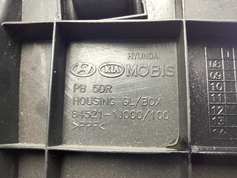 Recambio de guantera para hyundai i20 classic referencia OEM IAM 845211J000  