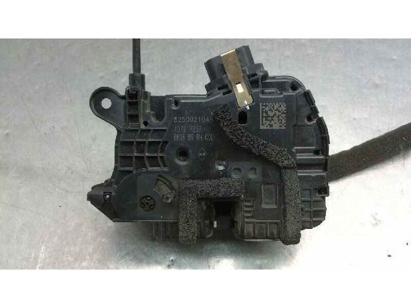 Recambio de cerradura puerta trasera derecha para renault clio iv dynamique referencia OEM IAM   