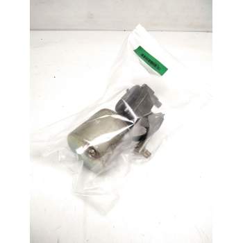 Recambio de motor limpia delantero para pegaso troner 1236.38t referencia OEM IAM YY-640-24V  