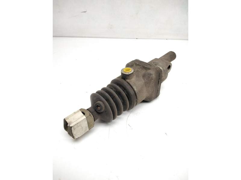 Recambio de cilindro actuador embrague para pegaso troner 1236.38t referencia OEM IAM 4213200000  