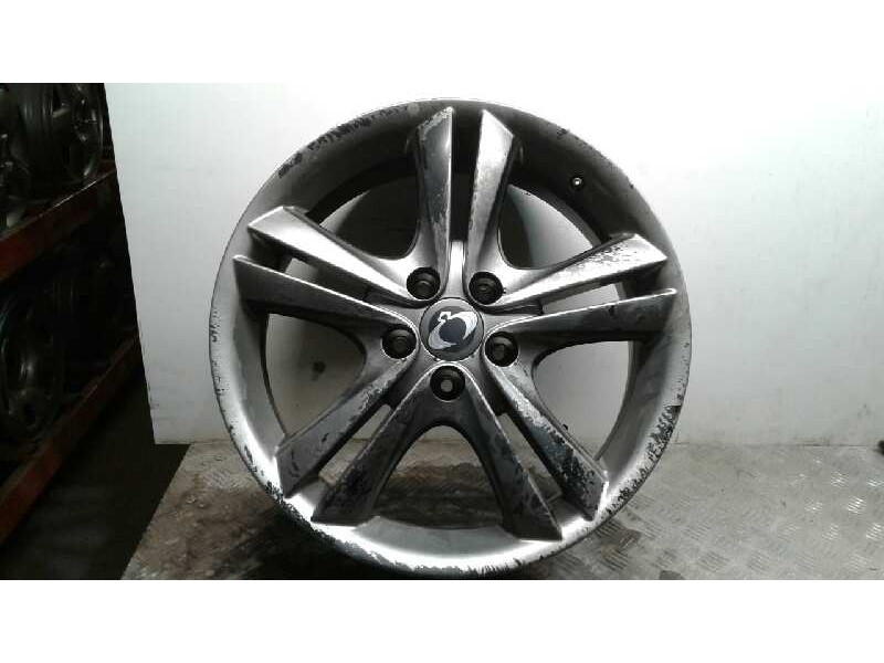 Recambio de llanta aluminio para ssangyong korando limited plus 4x4 referencia OEM IAM 185TORNILLOS  