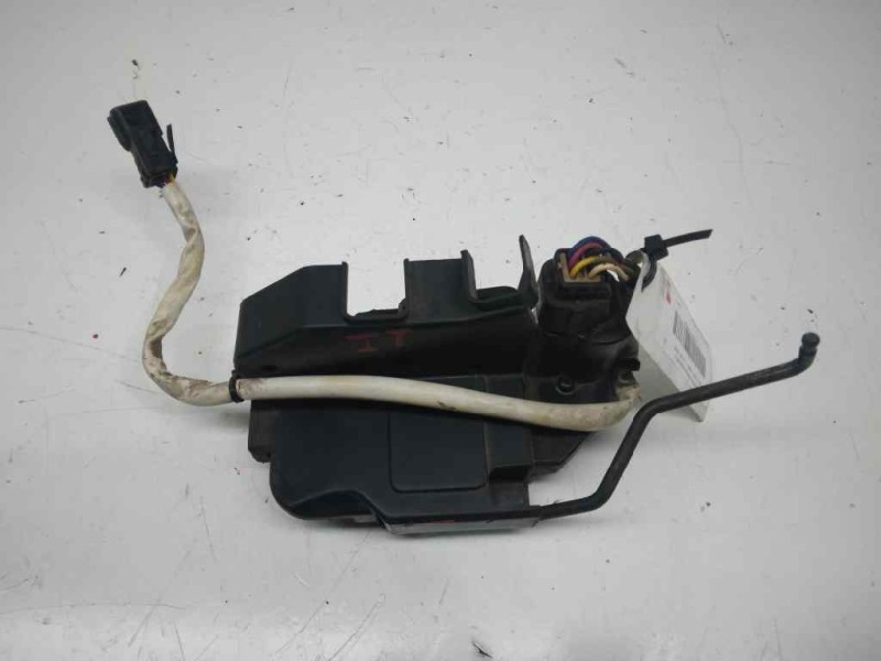 Recambio de cerradura puerta trasera izquierda para hyundai getz (tb) 1.1 básico referencia OEM IAM 814101C020  