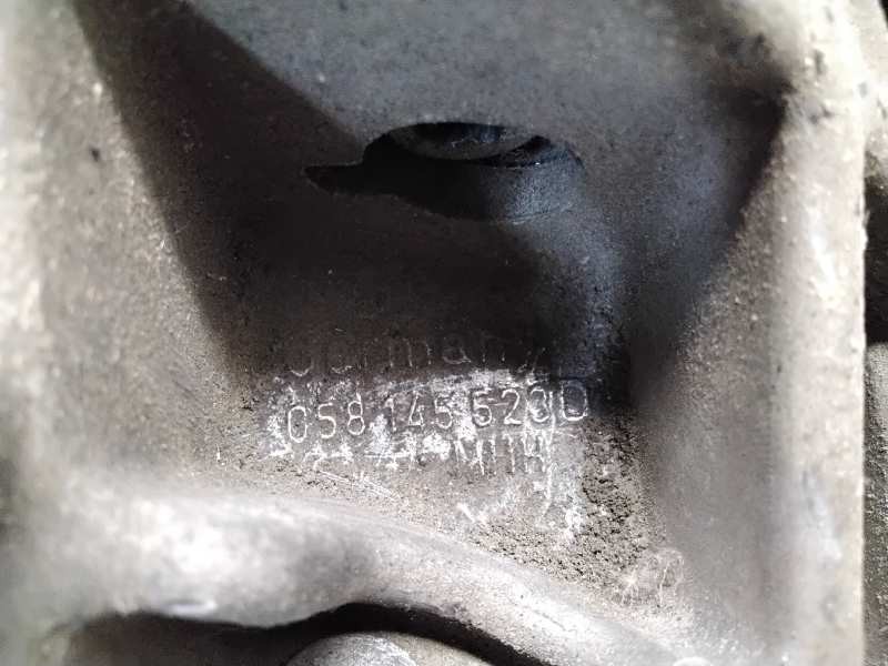 Recambio de soporte alternador para audi a4 berlina (b5) 1.8 t referencia OEM IAM 058145523D  