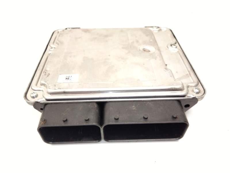 Recambio de centralita motor uce para bmw x3 (e83) 2.0 d referencia OEM IAM 8513249 0281017647 