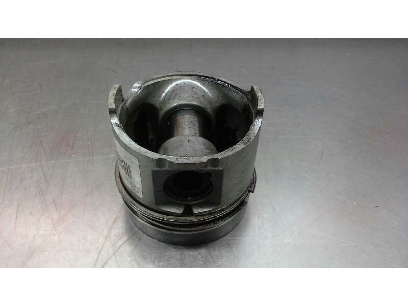 Recambio de piston para citroen xsara berlina 1.9d seduction referencia OEM IAM   