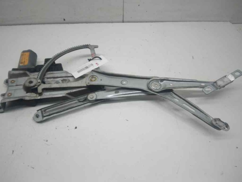 Recambio de elevalunas delantero derecho para opel astra g berlina club referencia OEM IAM 140290  