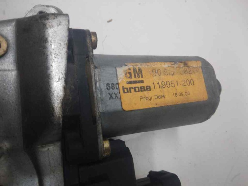Recambio de elevalunas delantero derecho para opel astra g berlina club referencia OEM IAM 140290  