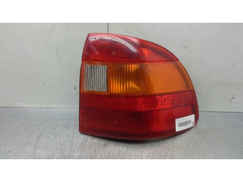 Recambio de piloto trasero derecho para opel astra f berlina gls referencia OEM IAM 90442022  