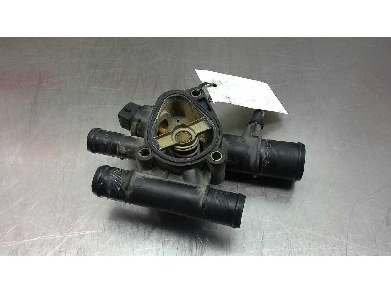 Recambio de caja termostato para opel vivaro furgón 2.9t largo referencia OEM IAM   