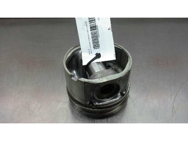 Recambio de piston para nissan terrano/terrano.ii (r20) 3.0 td cat referencia OEM IAM   