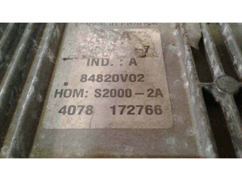 Recambio de centralita motor uce para peugeot 206 berlina x-line referencia OEM IAM 9644625680 9652202780 84820V02