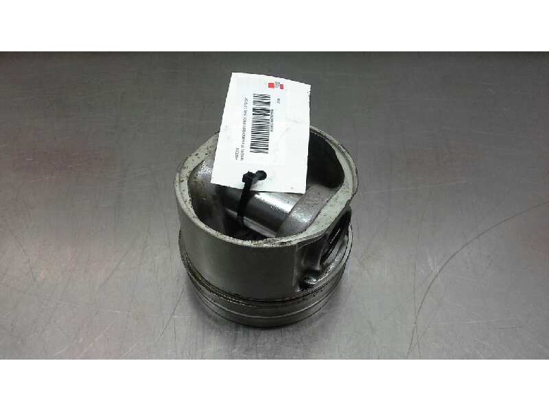 Recambio de piston para nissan terrano/terrano.ii (r20) 3.0 td cat referencia OEM IAM   