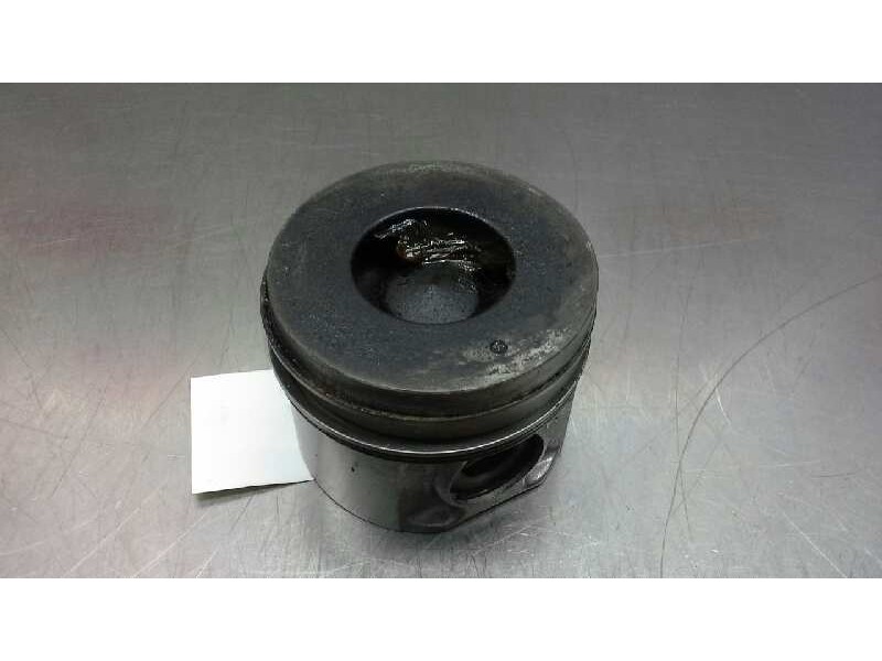 Recambio de piston para nissan terrano/terrano.ii (r20) 3.0 td cat referencia OEM IAM   