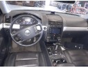 VOLKSWAGEN TOUAREG (7LA)