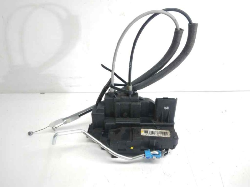 Recambio de cerradura puerta trasera derecha para hyundai i20 classic referencia OEM IAM   