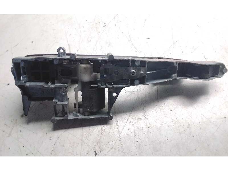 Recambio de maneta exterior delantera derecha para peugeot partner kasten 1.6 16v hdi referencia OEM IAM   