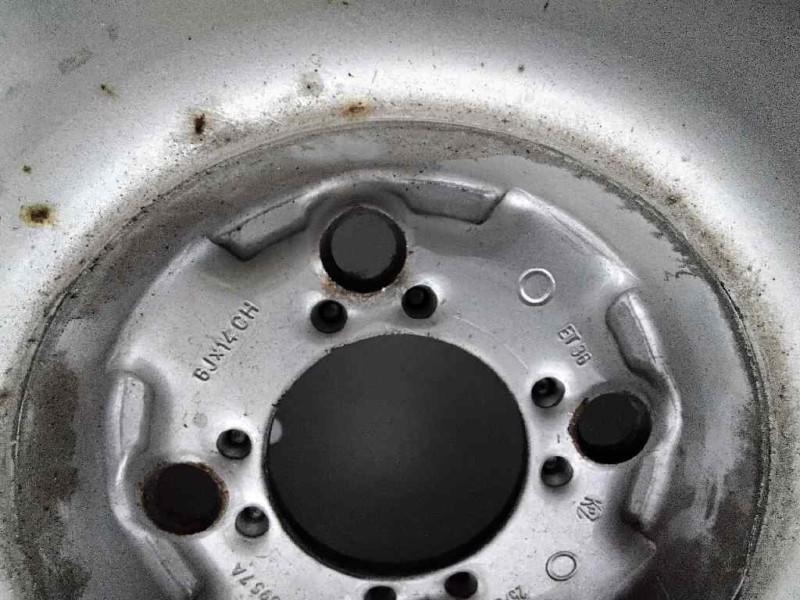 Recambio de llanta hierro para renault clio i fase i+ii (b/c57) 1.4 alize referencia OEM IAM 144TORNILLOS ET36 