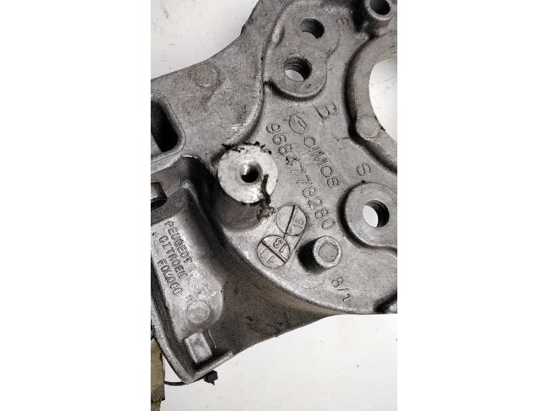 Recambio de soporte bomba inyeccion para citroen c4 berlina (2011-  ) 1.6 hdi 115 tonic referencia OEM IAM 9684778280  