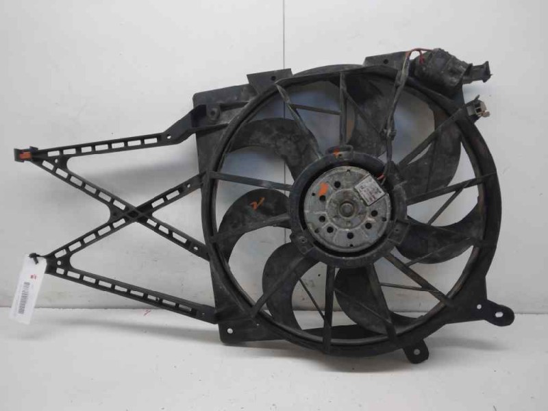 Recambio de electroventilador para opel astra g berlina club referencia OEM IAM 0130303245  