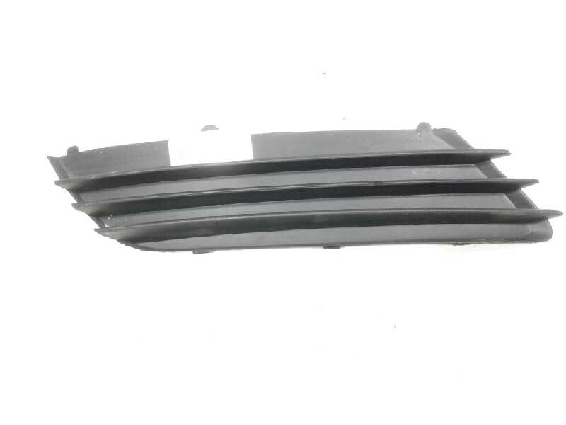 Recambio de rejilla delantera para opel astra gtc referencia OEM IAM 22323062  