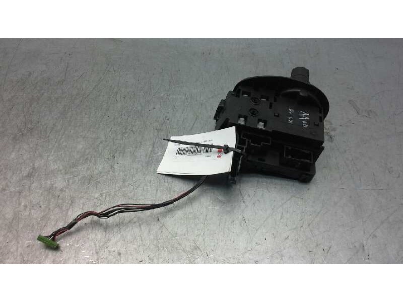 Recambio de mando limpia para renault scenic ii luxe privilege referencia OEM IAM   