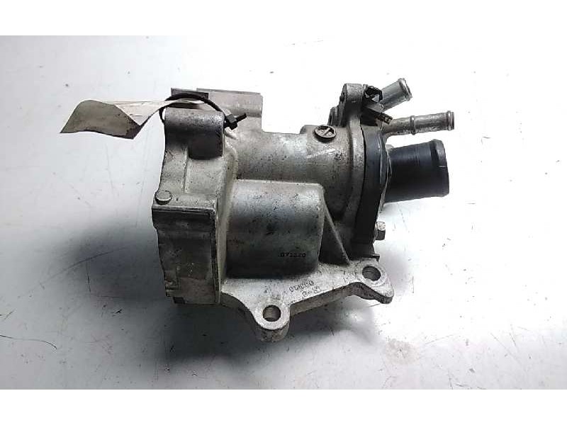 Recambio de soporte alternador para nissan qashqai (j10) 2.0 16v cat referencia OEM IAM 038126  