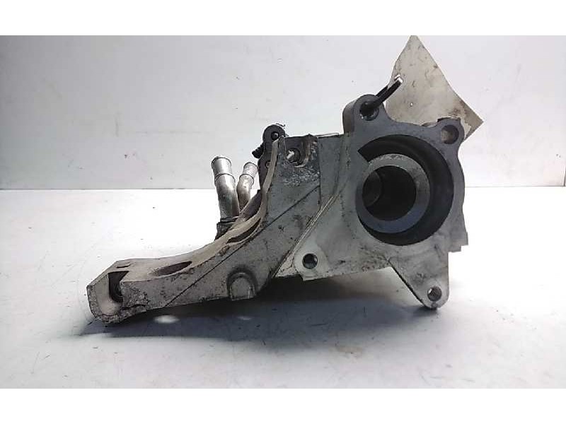 Recambio de soporte alternador para nissan qashqai (j10) 2.0 16v cat referencia OEM IAM 038126  