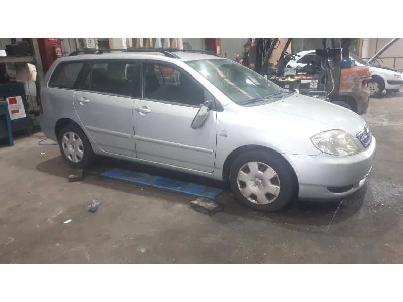 toyota corolla (e12) del año 2002