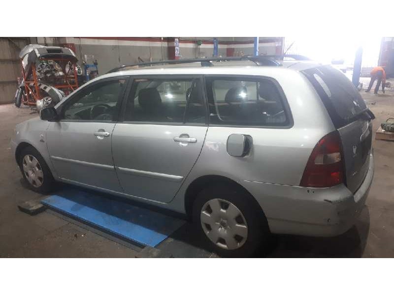 toyota corolla (e12) del año 2002