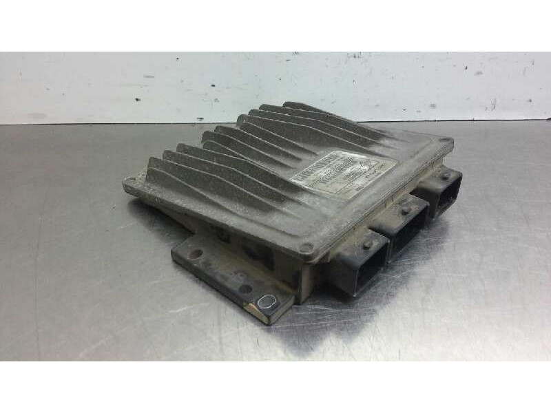 Recambio de centralita motor uce para renault clio ii fase ii (b/cb0) authentique referencia OEM IAM  268 