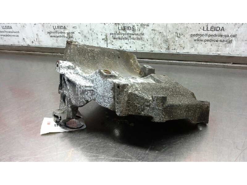Recambio de soporte compresor de aire acondicionado para volkswagen passat berlina (3b3) edition referencia OEM IAM 038260885C  