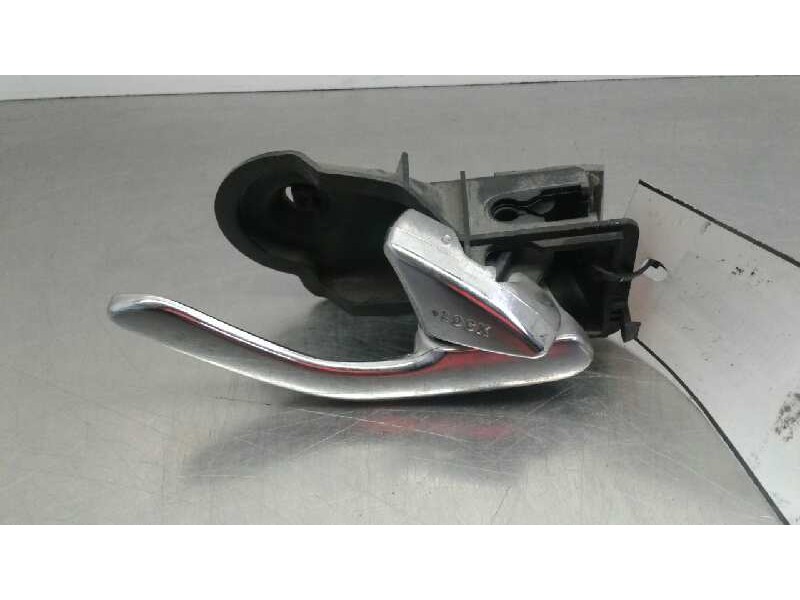 Recambio de maneta interior delantera derecha para mazda tribute (ep) 3.0 v6 exclusive 4x4 referencia OEM IAM EC0158303N  