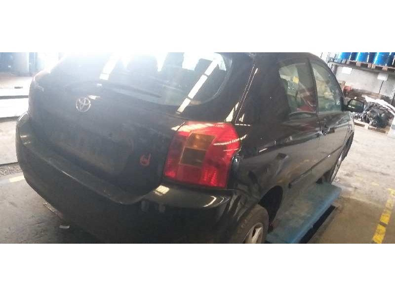 toyota corolla (e12) del año 2004
